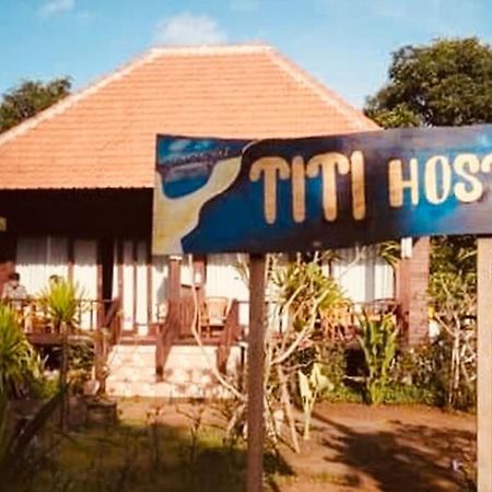 Titi Hostel Lembongan Exteriör bild