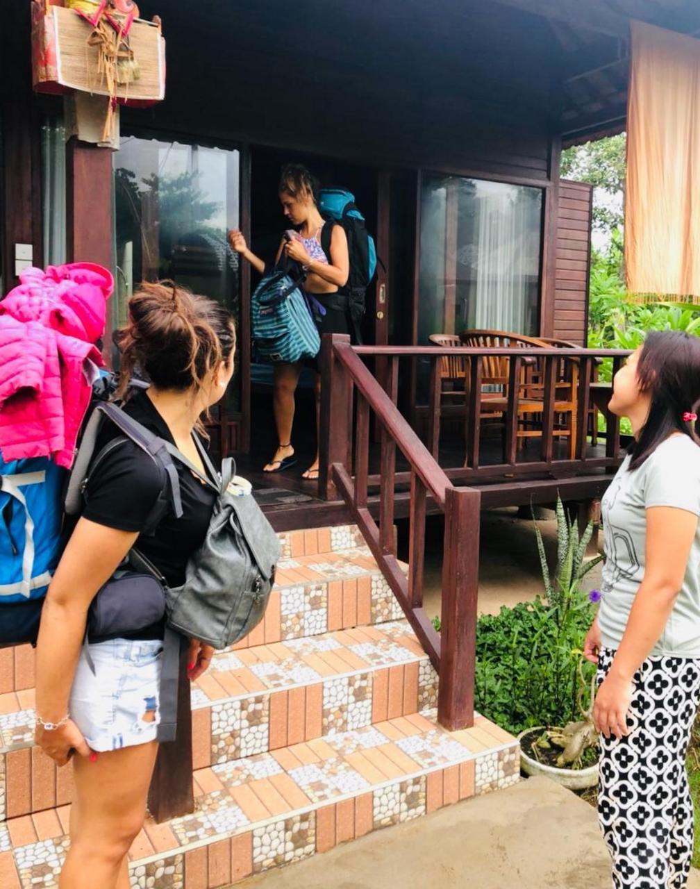 Titi Hostel Lembongan Exteriör bild
