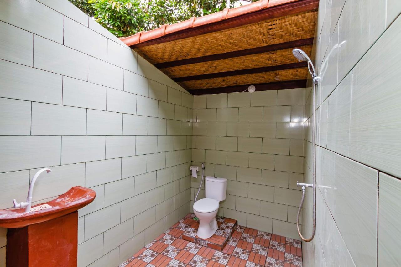 Titi Hostel Lembongan Exteriör bild