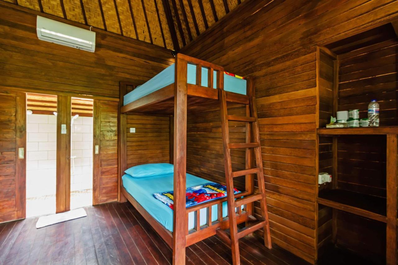 Titi Hostel Lembongan Exteriör bild
